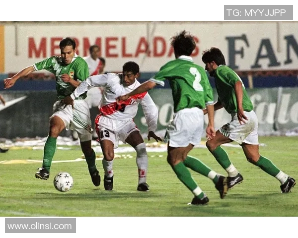 回顾1986年英格兰与阿根廷经典对决的历史瞬间与足球魅力 回顾1986年英格兰与阿根廷经典对决的历史瞬间与足球魅力