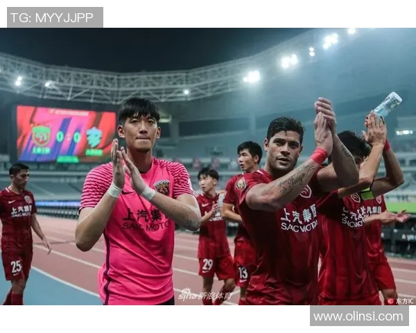 第五轮次回合上海上港迎战天津权健争夺联赛积分巅峰对决